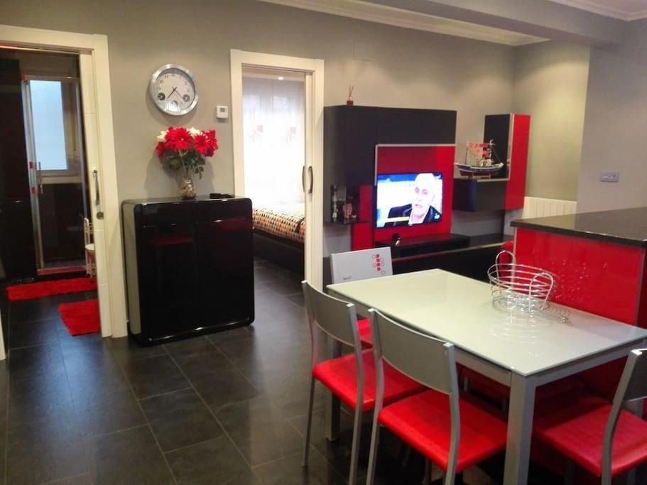 Piso Muy Bonito En Zona Tranquila Appartement Bermeo Buitenkant foto
