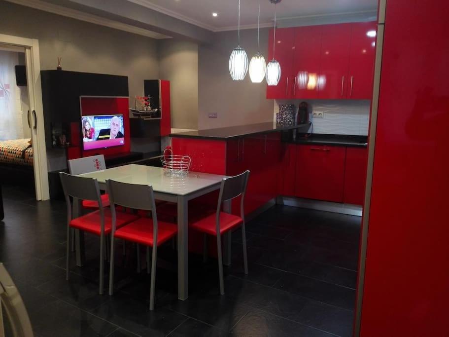 Piso Muy Bonito En Zona Tranquila Appartement Bermeo Buitenkant foto