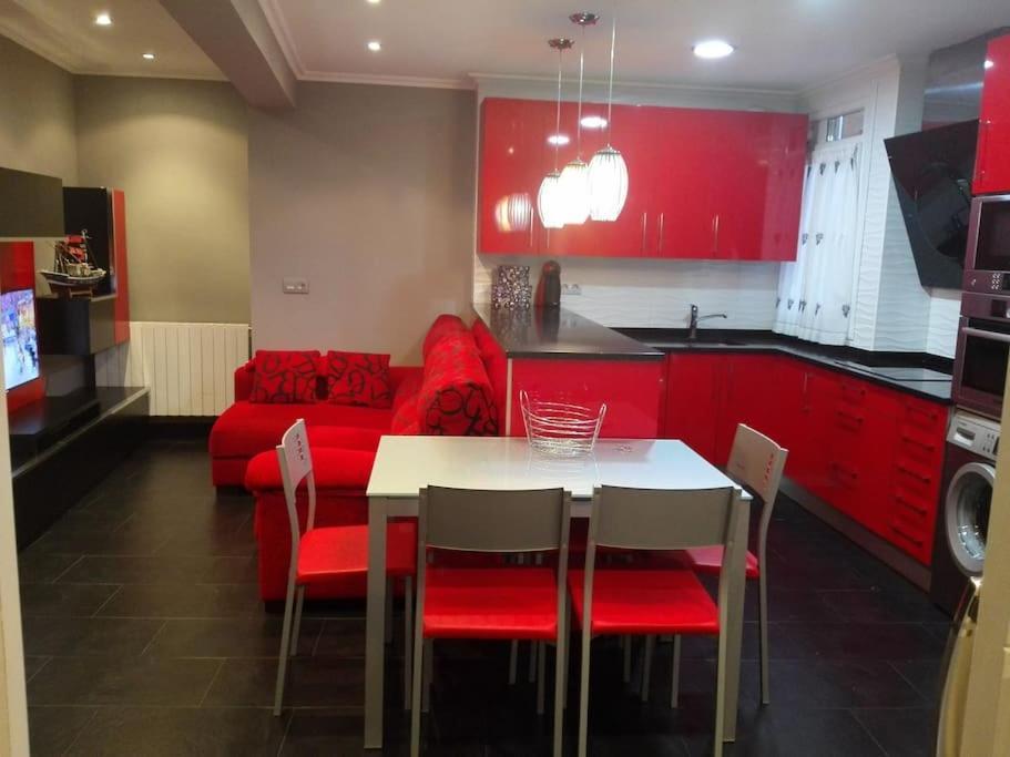 Piso Muy Bonito En Zona Tranquila Appartement Bermeo Buitenkant foto