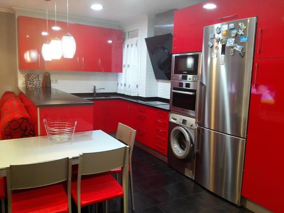 Piso Muy Bonito En Zona Tranquila Appartement Bermeo Buitenkant foto